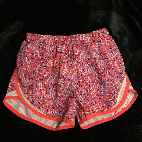 Old Navy Active shorts teens size L- 14 - Picture 1 of 2